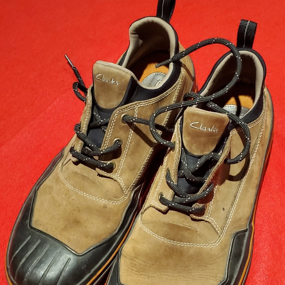 Mens Clark's Snow shoes size 13M